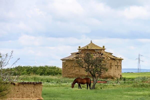 Viaje por Tierra de Campos, la llanura que guarda la memoria de Castilla