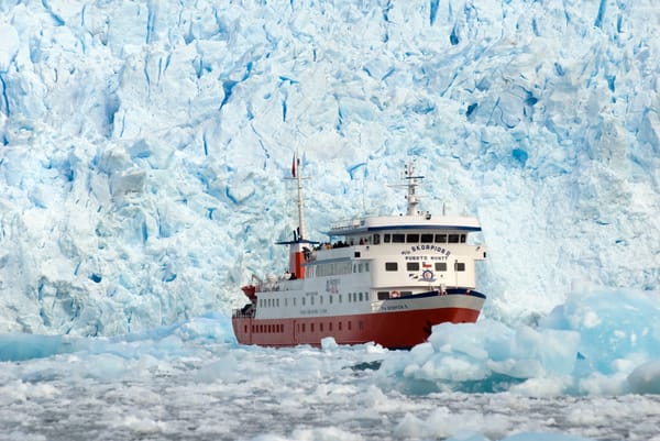 Rumbo al hielo eterno: Navegando con Cruceros Skorpios por la Patagonia chilena