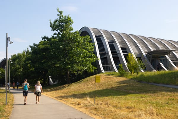 Zentrum Paul Klee: un museo que respira arte desde el paisaje