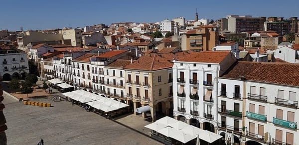 Dónde aparcar en Cáceres