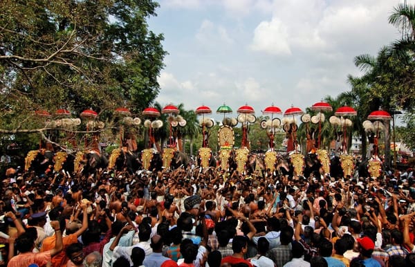 Descubriendo el Thrissur Pooram: el festival más colorido de la India